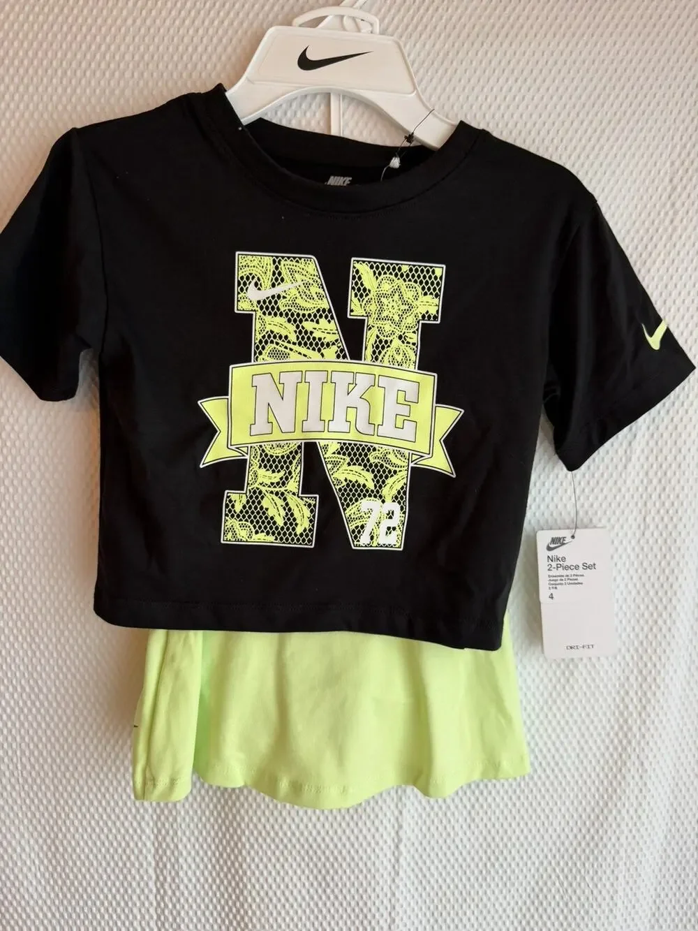 NWT 2pc Nike green Black Swoosh Top & Black Skort Set sz 4